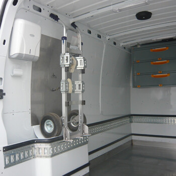 Carrosserie spécifique, sur-mesure selon vos besoins.